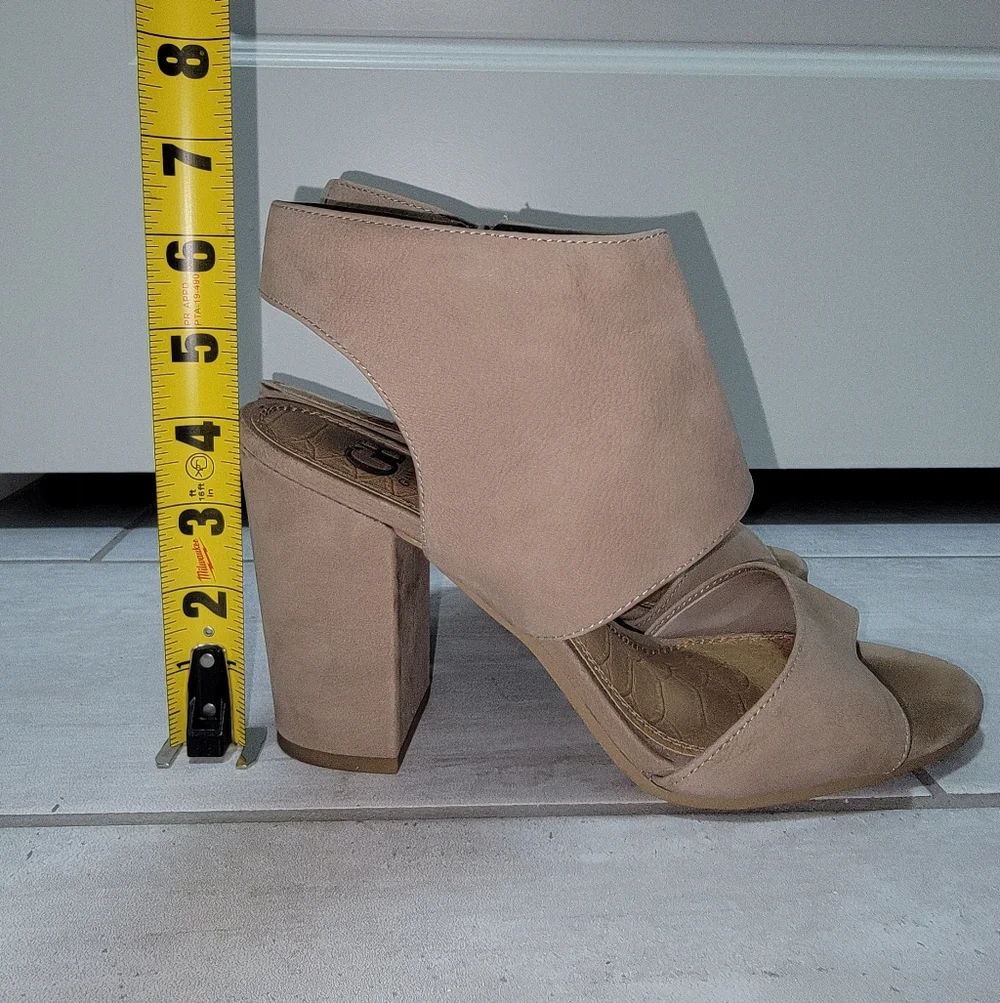 GIANNI BINI Leather Nude Taupe Block Heel Sandals - Peep Toe Ankle Cuff Heels